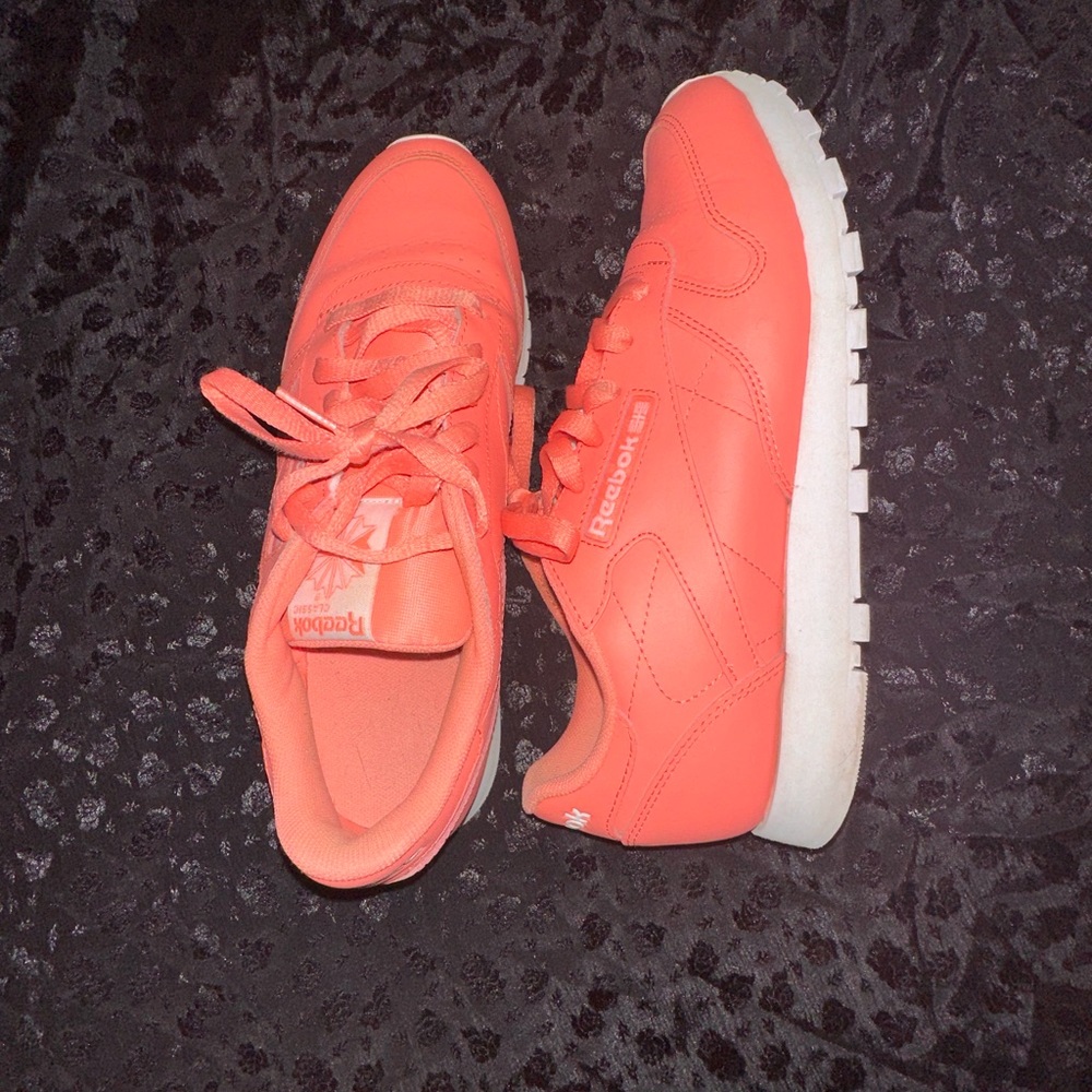 Like New Reebok in Salmon